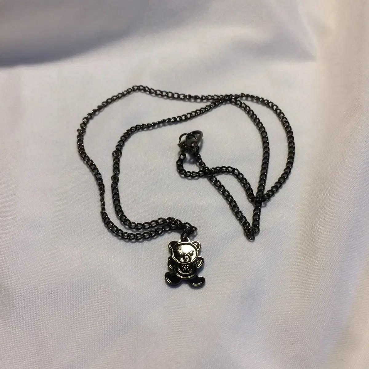 히스테릭 글래머 퍽베어 체인 목걸이