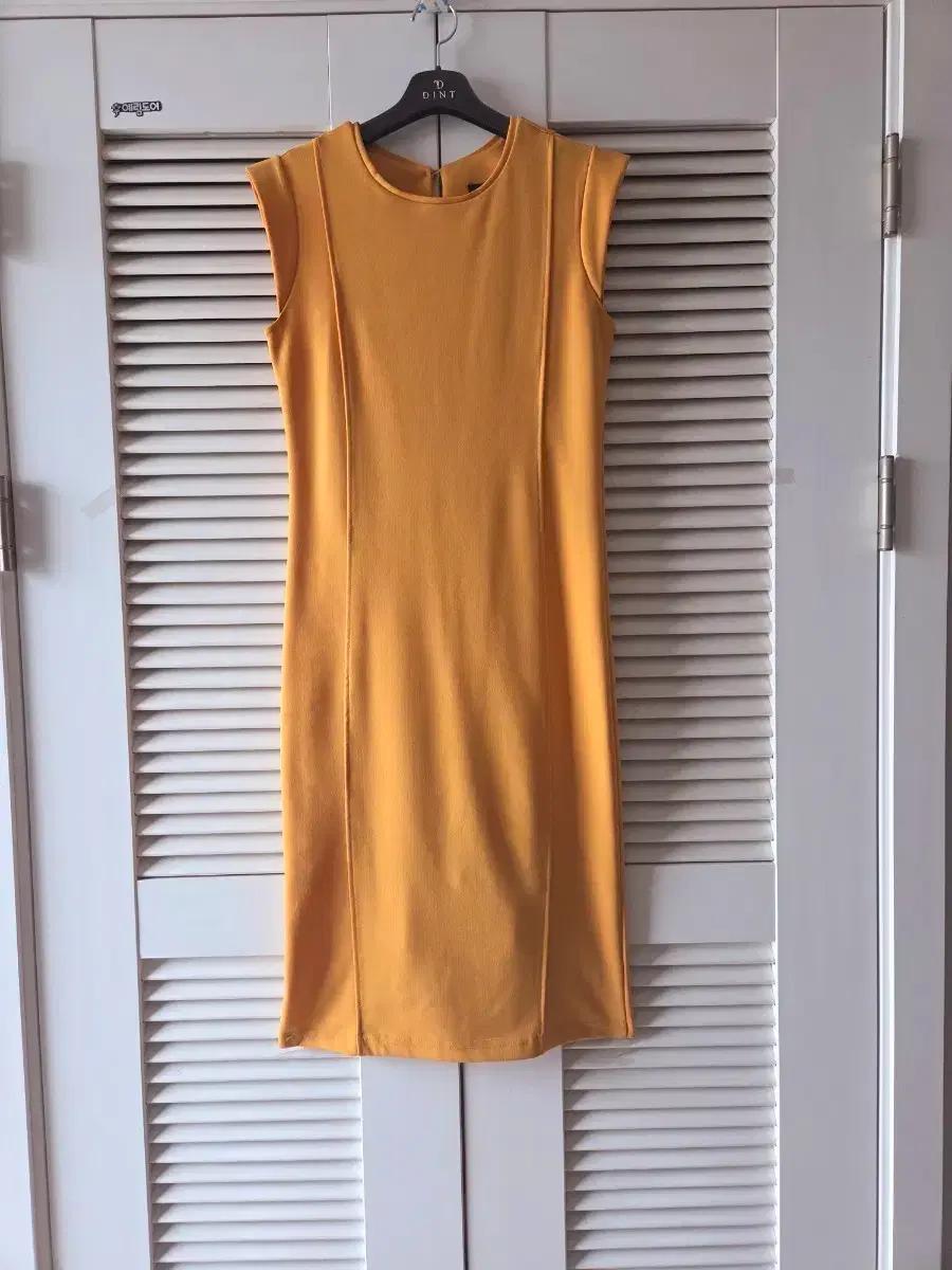 봄/여름 민소매 사방스판 여성 기본핏 정장 롱원피스(머