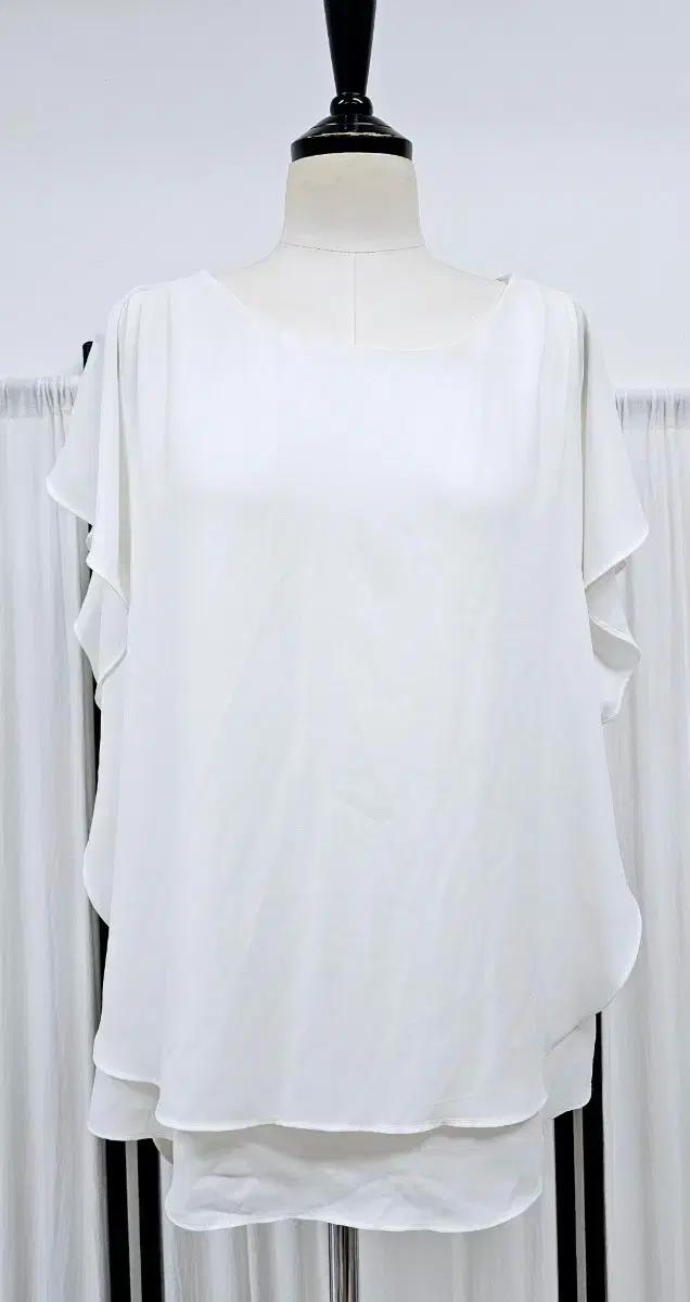 머스트비 러플블라우스 화이트 쉬폰블라우스 여름 민소매블라우스