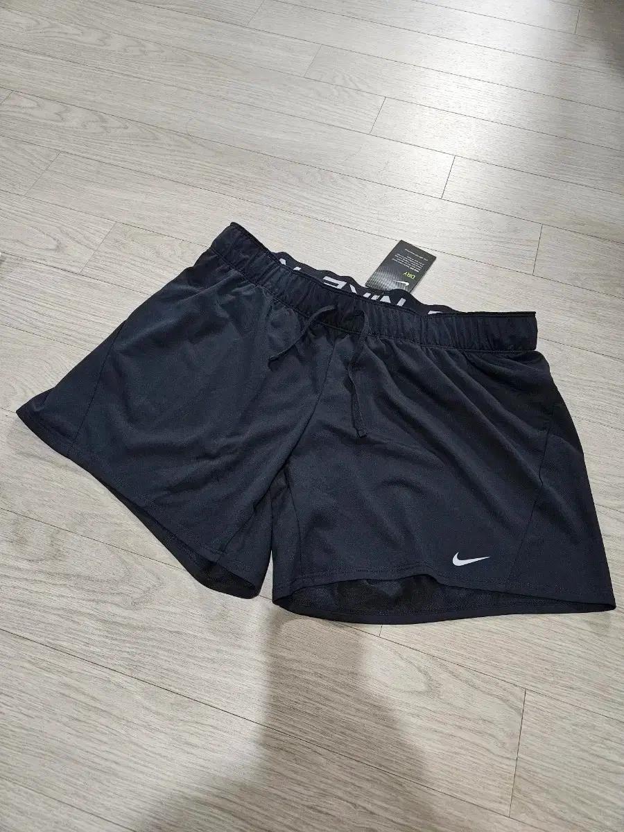 나이키 여성용 XL  드라이핏 반바지 블랙 트레이닝