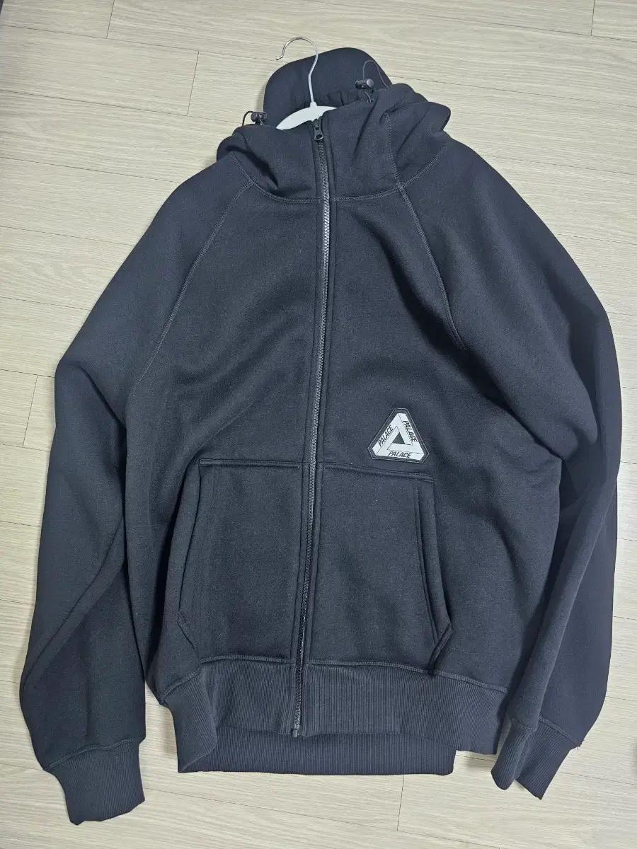 24FW PALACE 써멀 본디드 캡 후드 XL