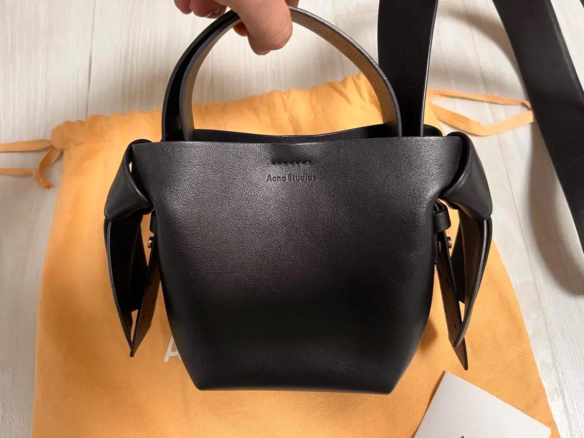 아크네스튜디오 무스비 마이크로 백