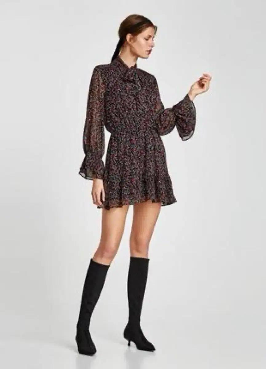 ZARA 플로럴 프린트 미니 원피스