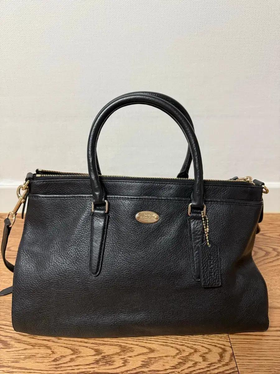 COACH 가방