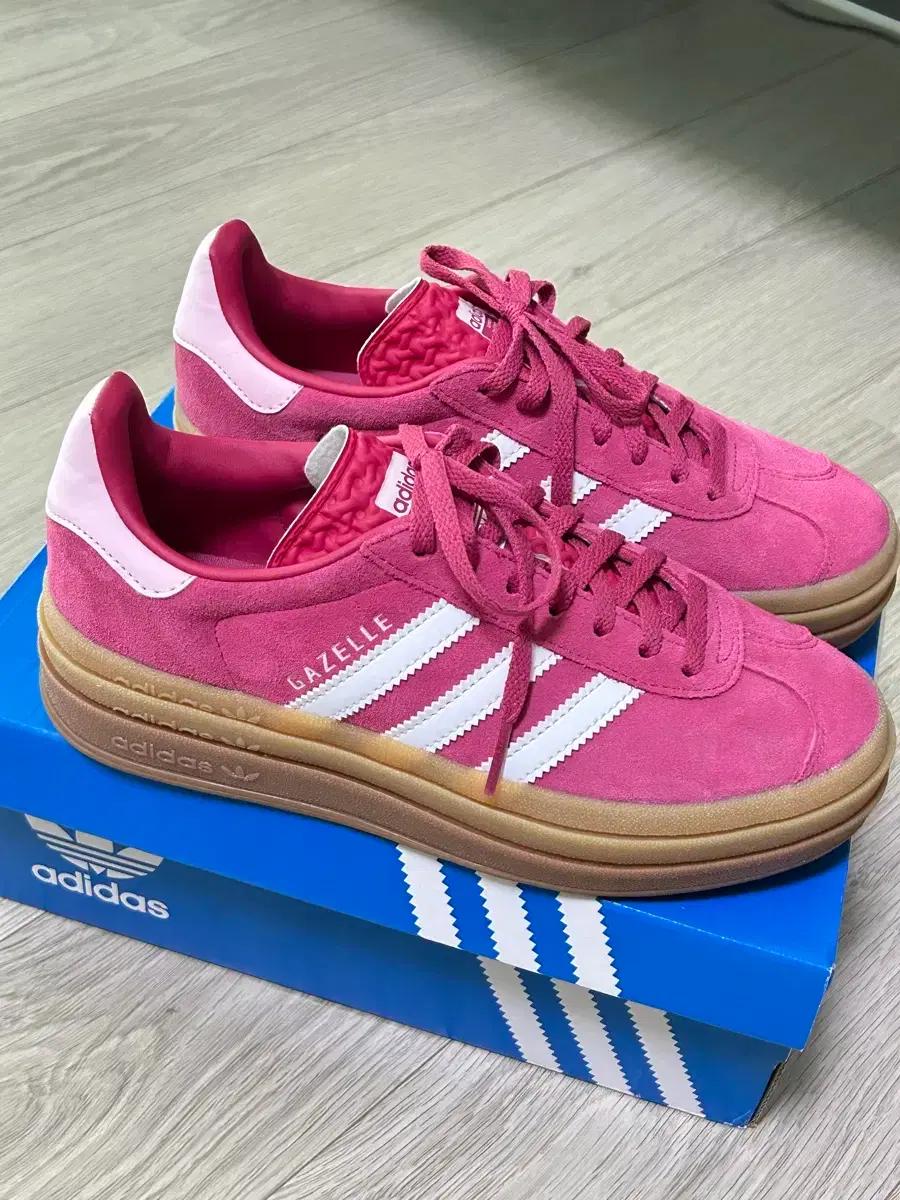 (새 상품) 아디다스 가젤 볼드 230사이즈