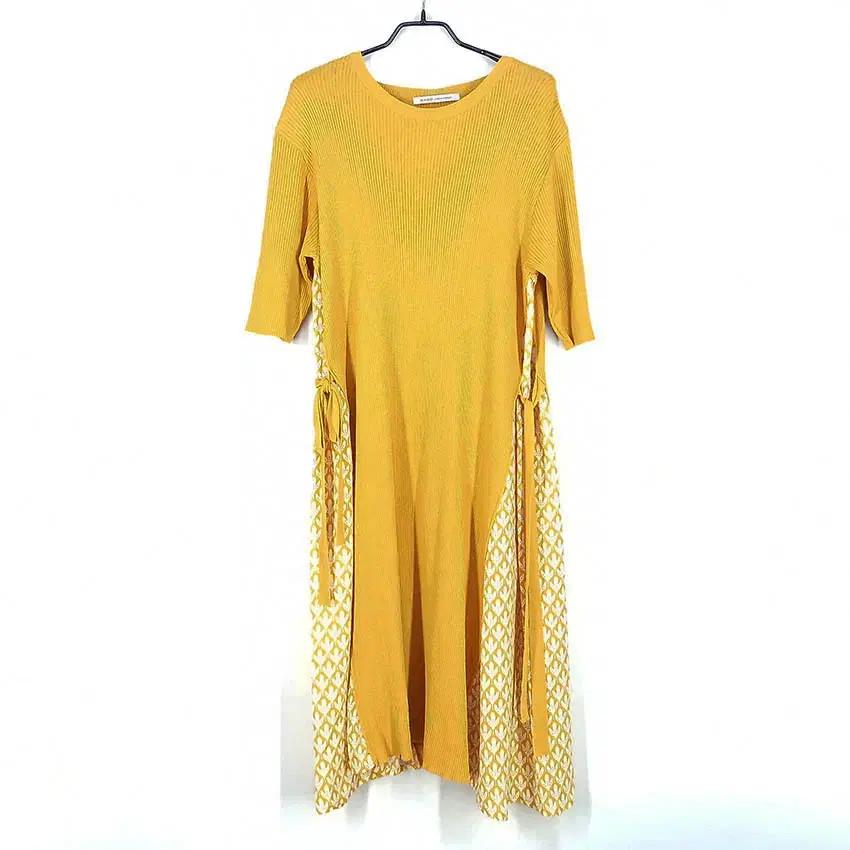 MAGO 여성 옆배색 여름 니트 미디원피스 머스타드F (HU39727)