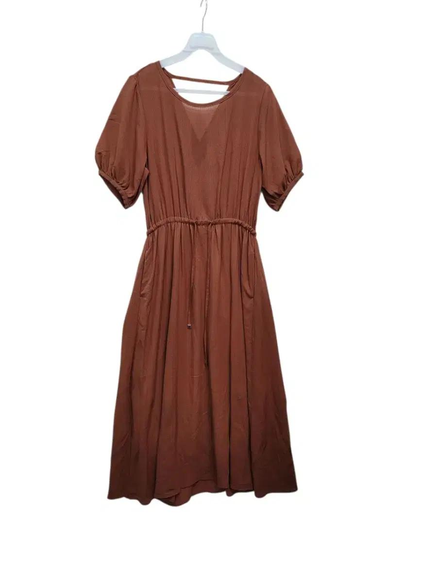 일본 고급브랜드 폴리소재 얇고가볍고 시원하며 여성스러운 원피스