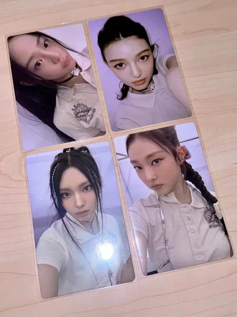 뉴진스 특전 포카, 키링걸이 일괄