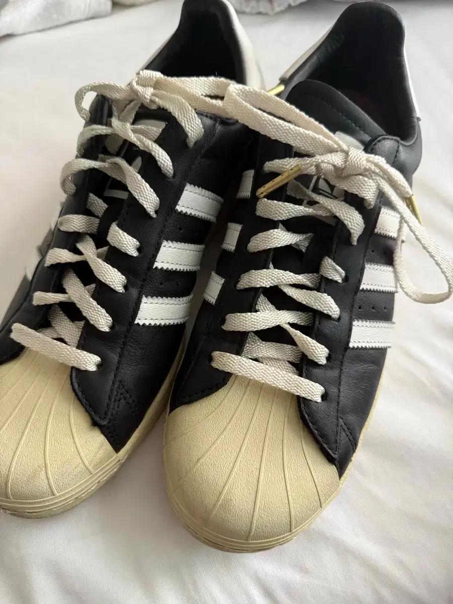 아디다스 슈퍼스타 프리미엄 블랙 285