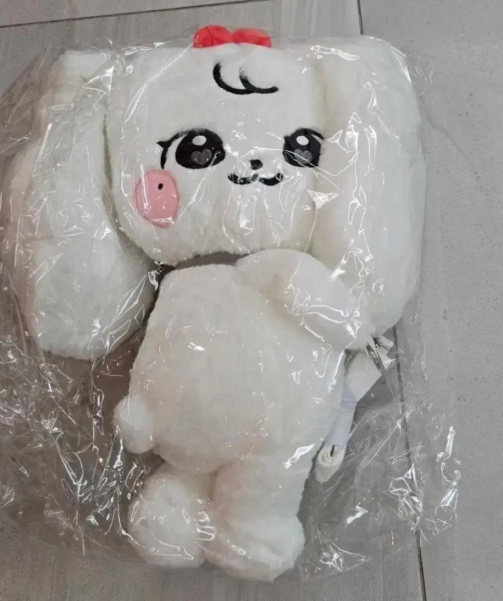 미개봉) 아이브 미니브 장원영 체리 허그가방 판매 :)