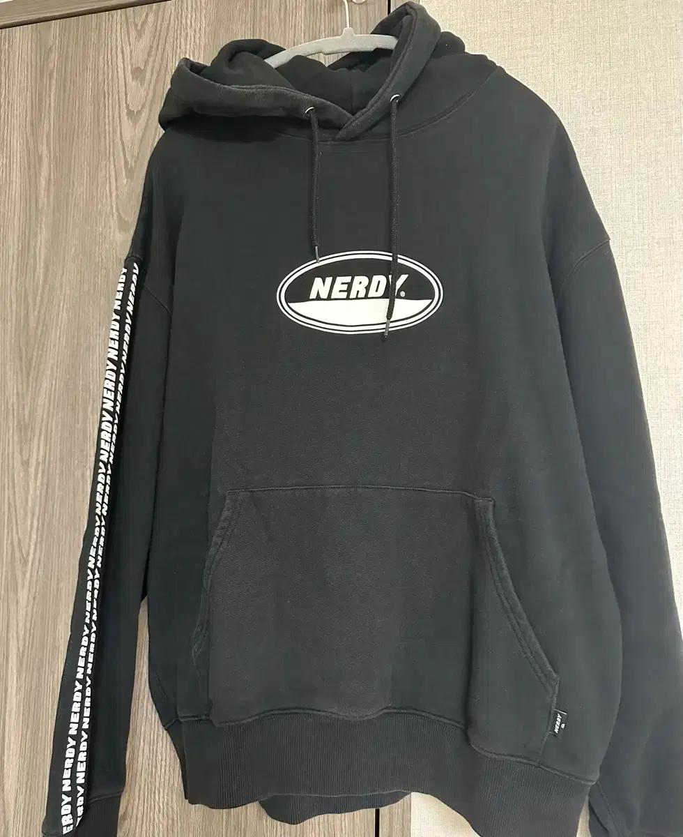 Nerdy 널디 후드티