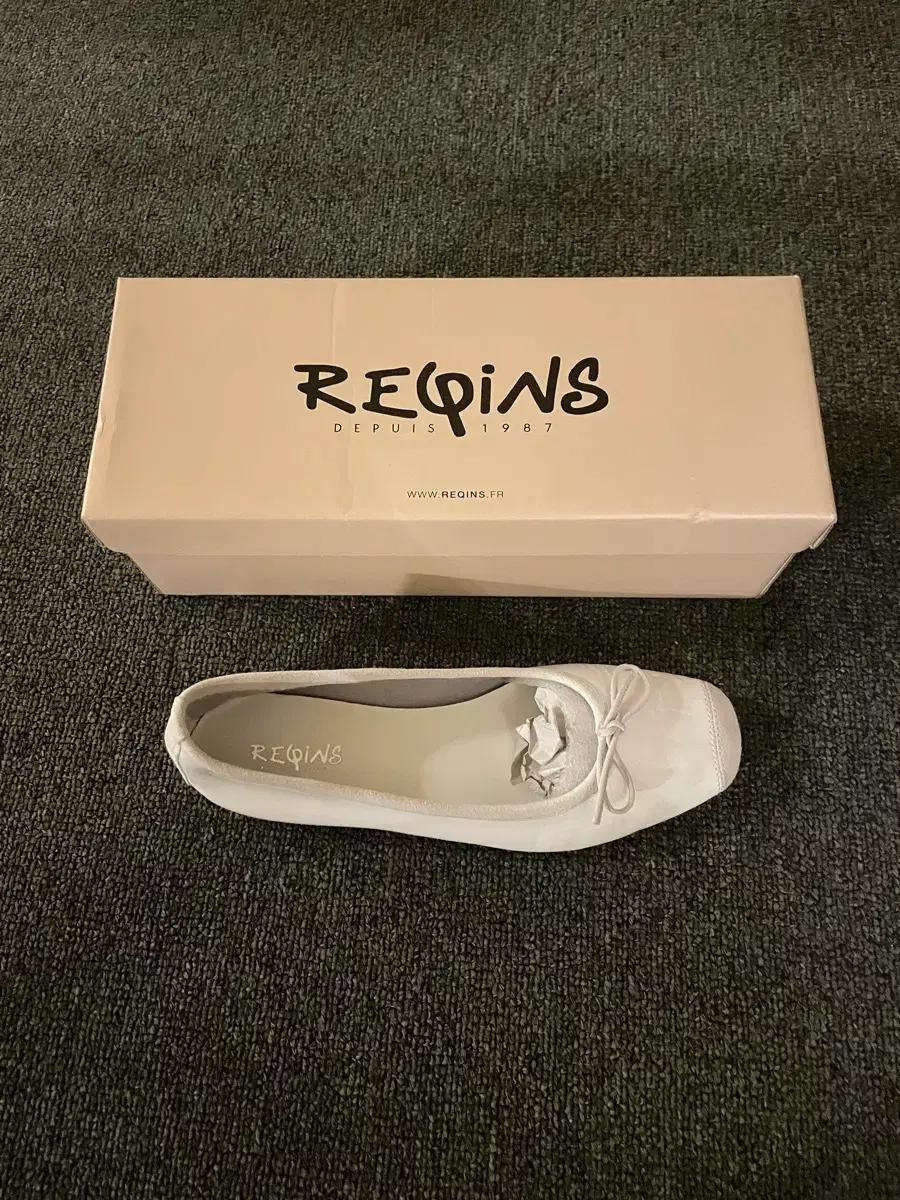 Reqins(흐꺙) 하모니 플랫슈즈