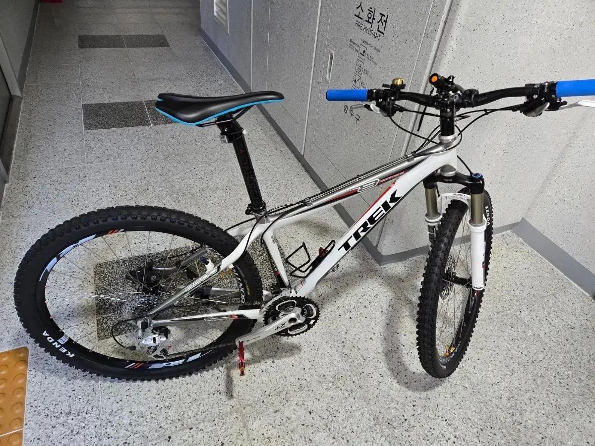 트렉 TREK 8500 MTB 자전거