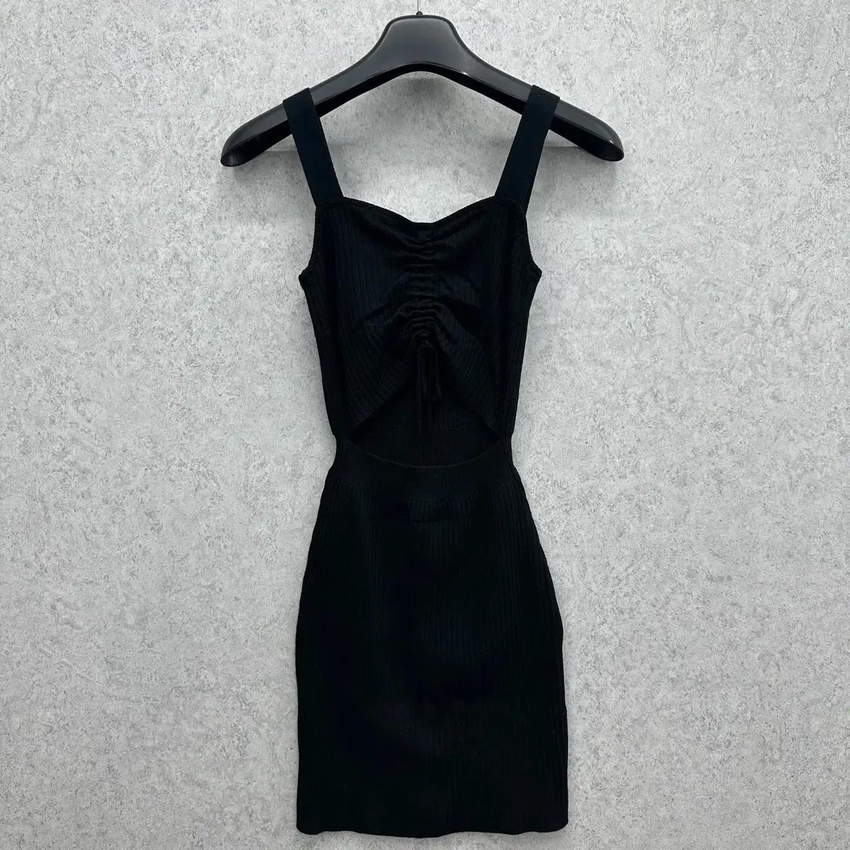 Free 여자 타이트핏 니트 원피스