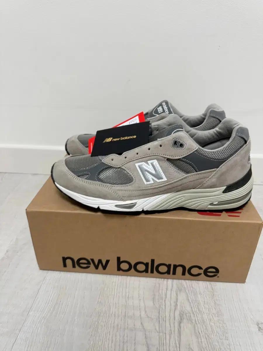 뉴발란스991 그레이 290사이즈 국내공홈 새상품