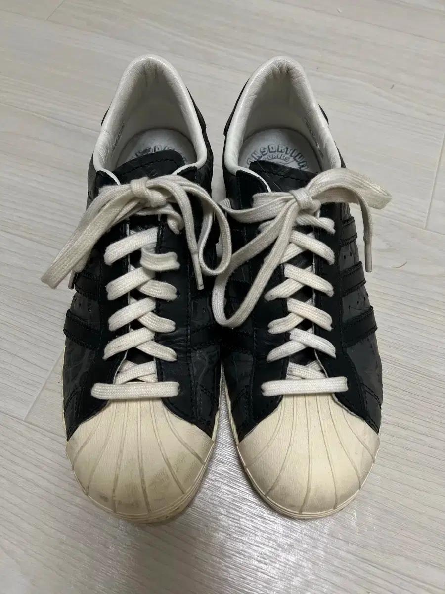 아디다스 네이버후드 슈퍼스타 코어블랙 240