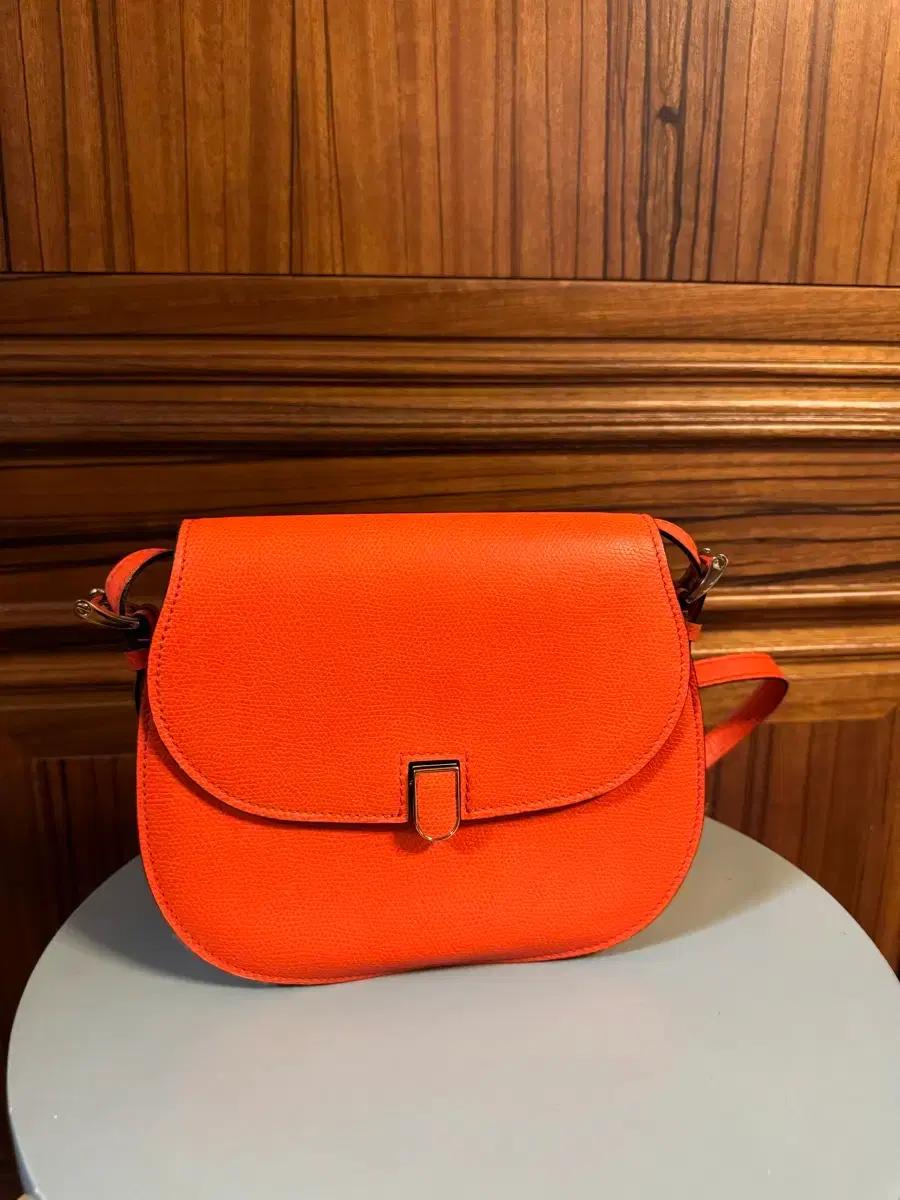 발렉스트라 숄더백