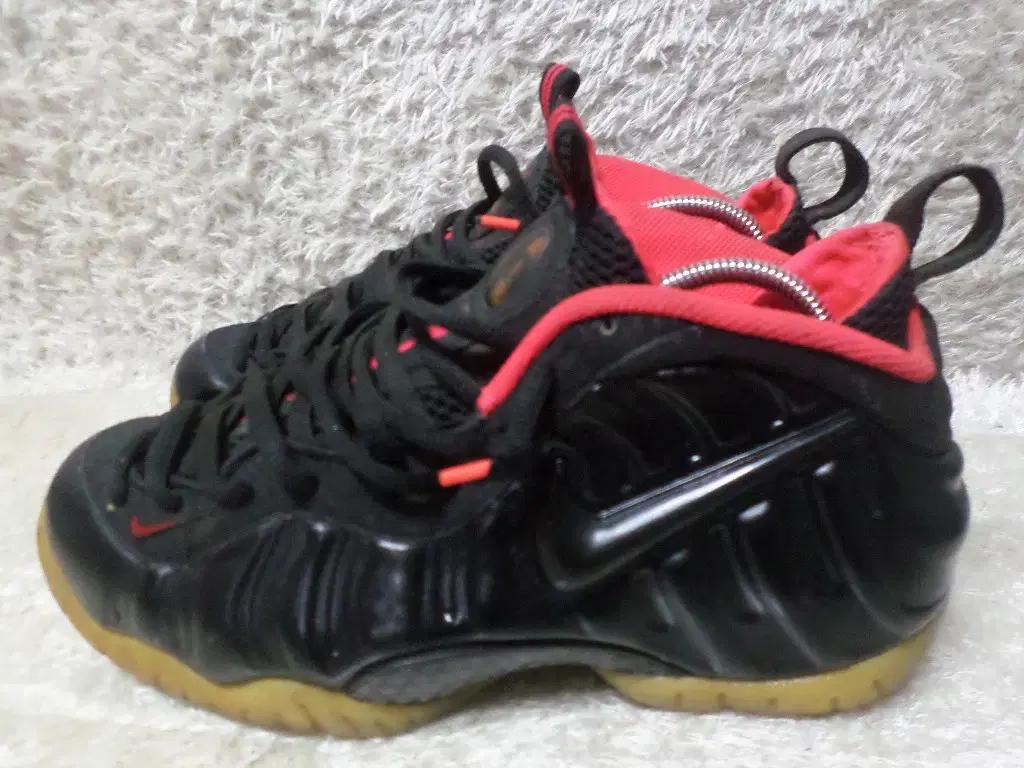 후루룩구제 255 나이키 폼포짓 프로 이지 블랙 운동화 농구화 중고 신발