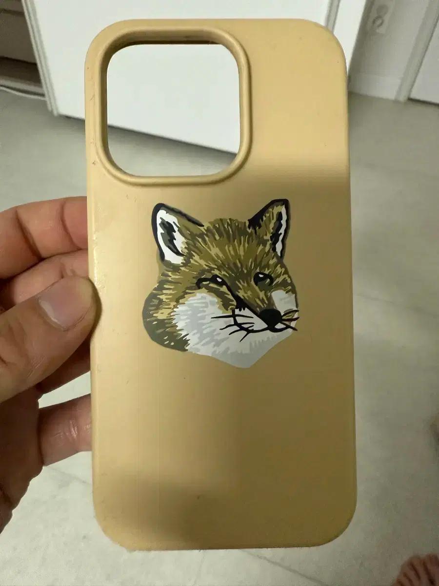 아이폰14프로 메종키츠네 케이스