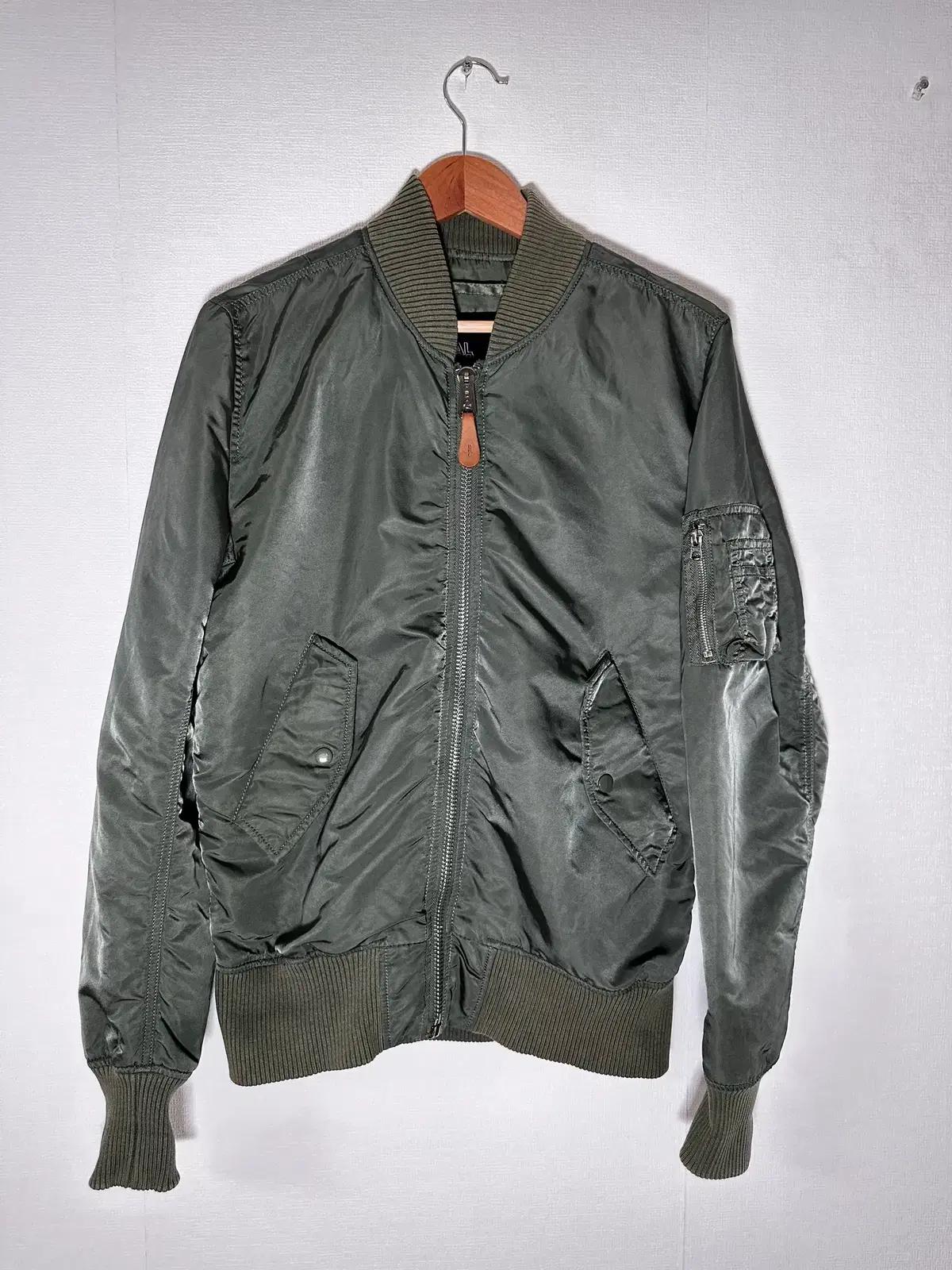 135. ALPHAINDUSTRIES 알파인더스트리 항공점퍼 (M)