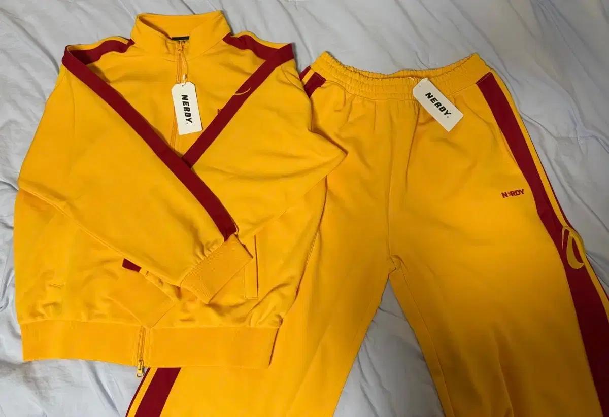 널디 핀휠 자수 트랙 세트/탑/팬츠 새상품