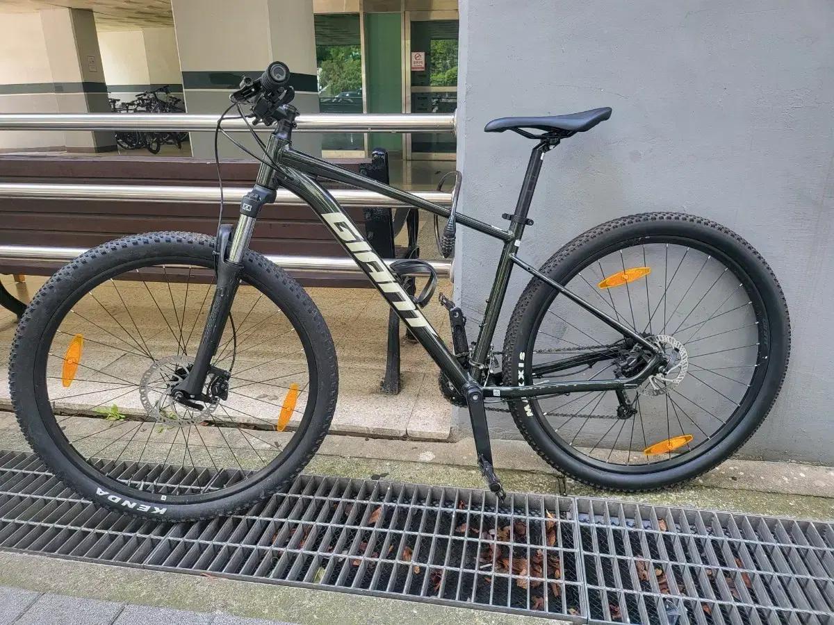 2022 자이언트 타론2 29인치 MTB 자전거