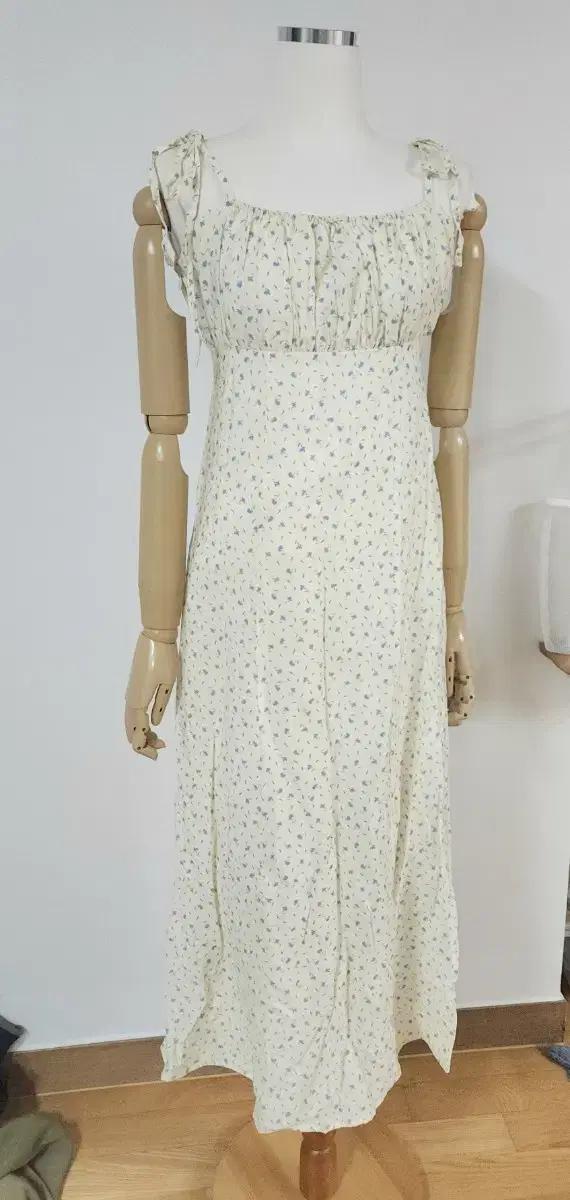 러블리 잔꽃무늬 시원한 롱원피스