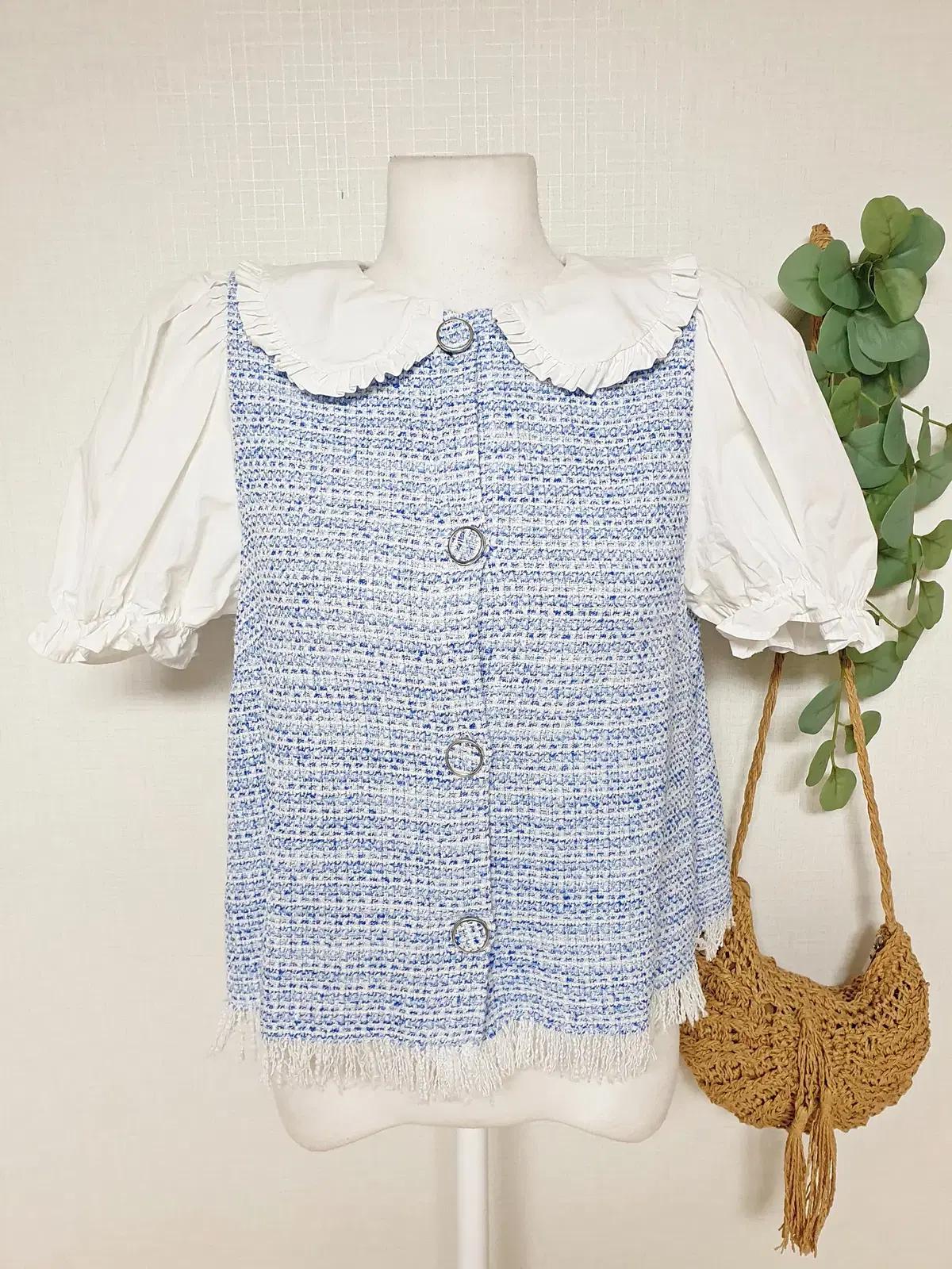 자라 여름트위드 블라우스 55 블루 퍼프소매 화이트빅카라 S