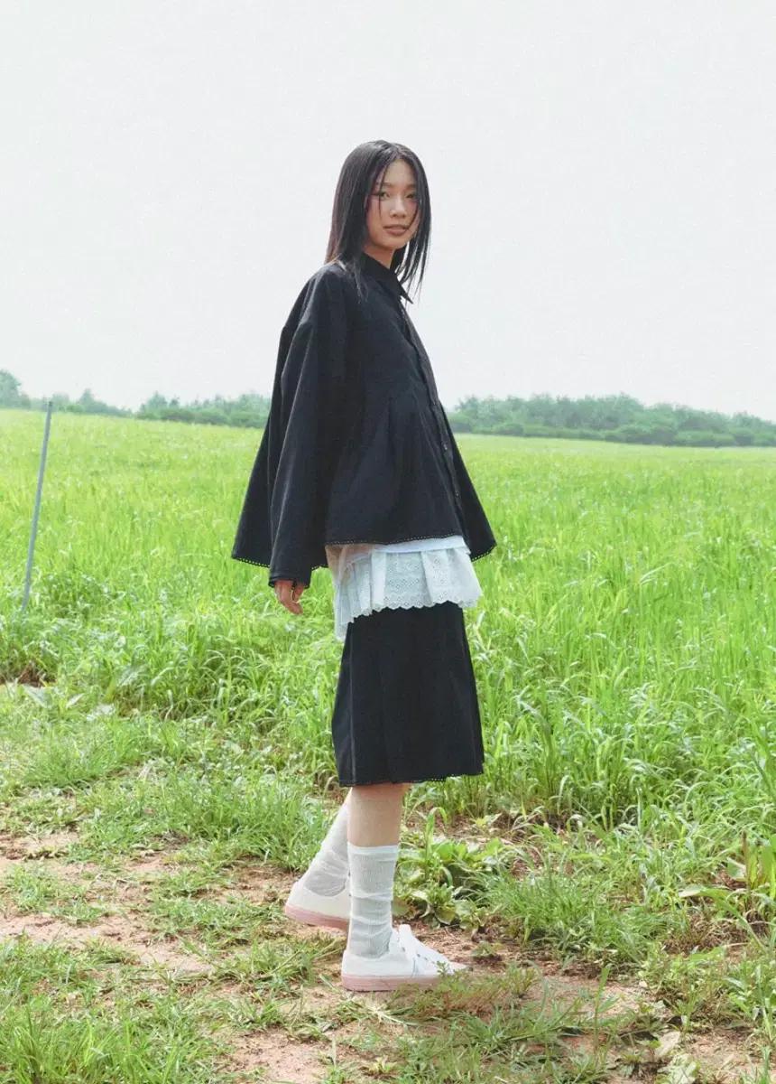 (론론 ronron) 레이스 주름 셔츠 + 플리츠 와이드 팬츠 블랙 셋업