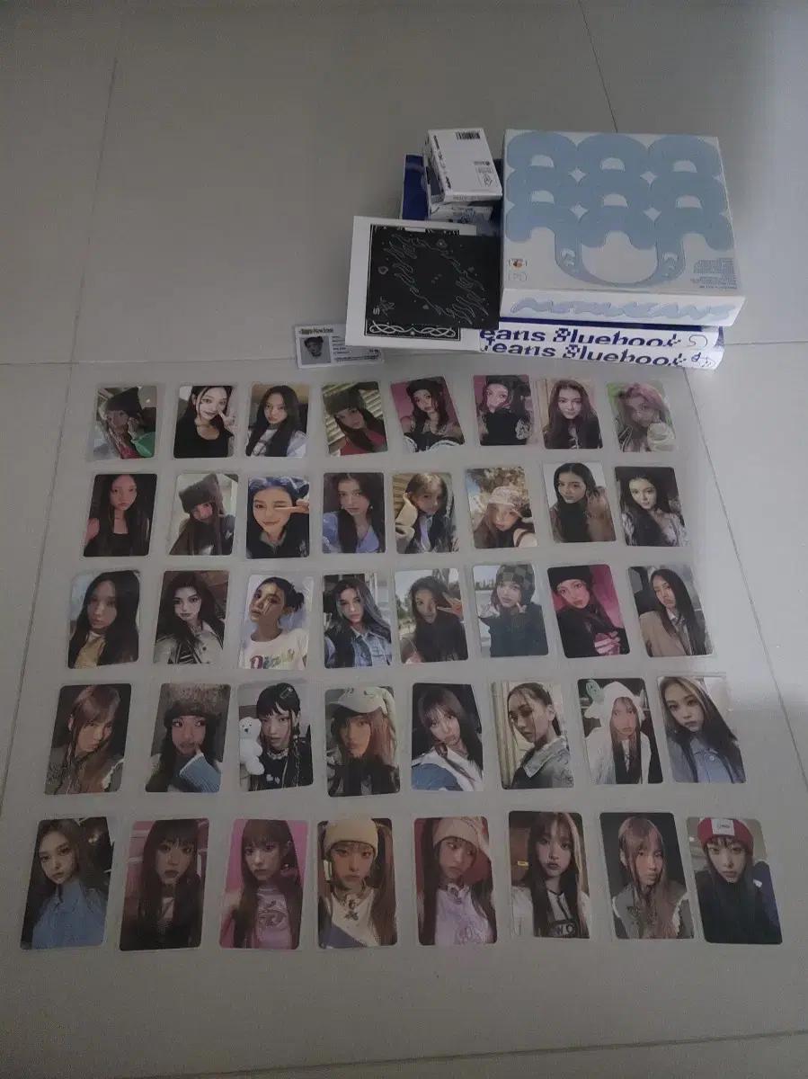 뉴진스 포토카드 40장,앨범 3개 급처(일괄)