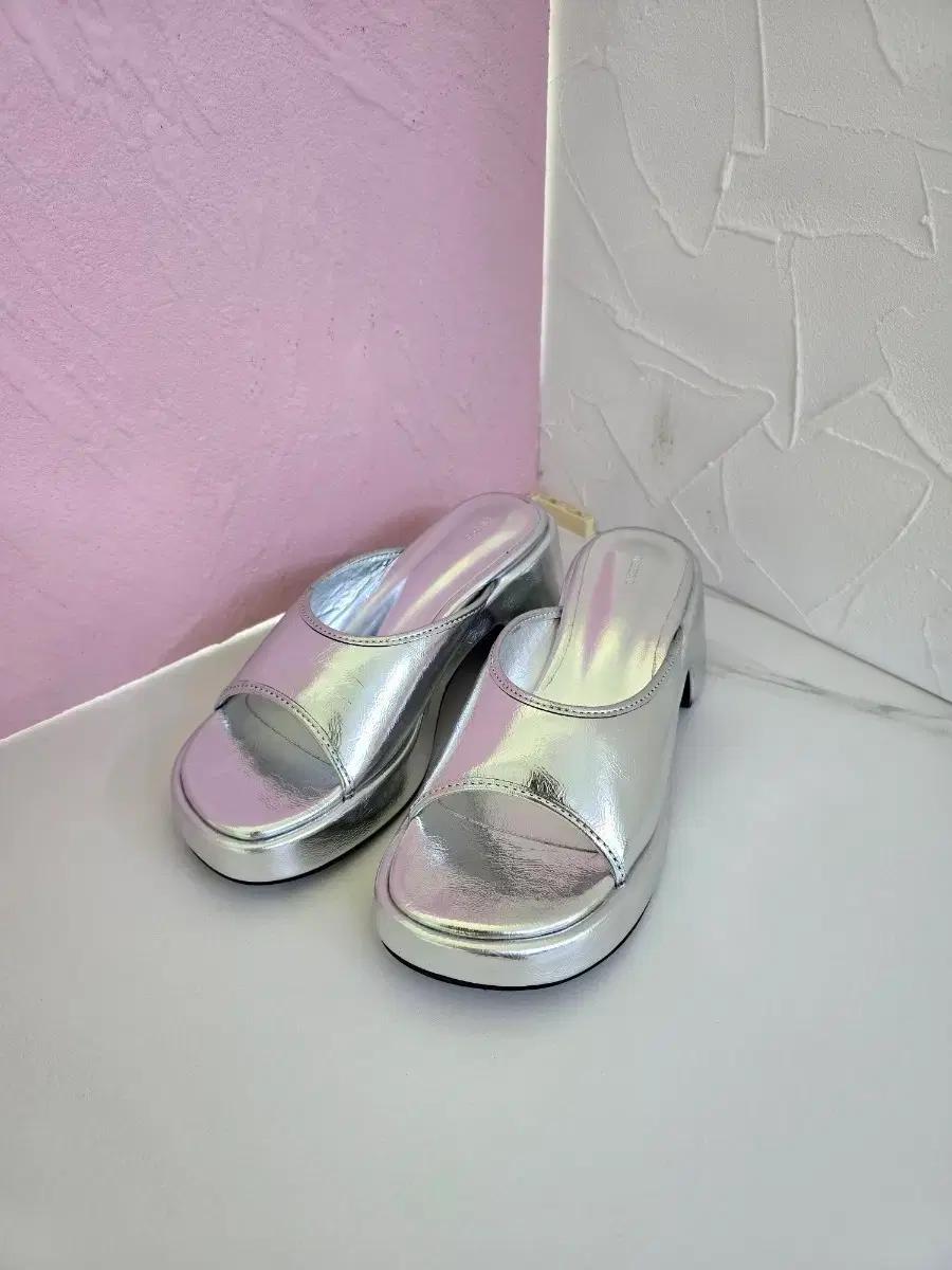 145.(240mm)실버 플랫폼 뮬 샌들