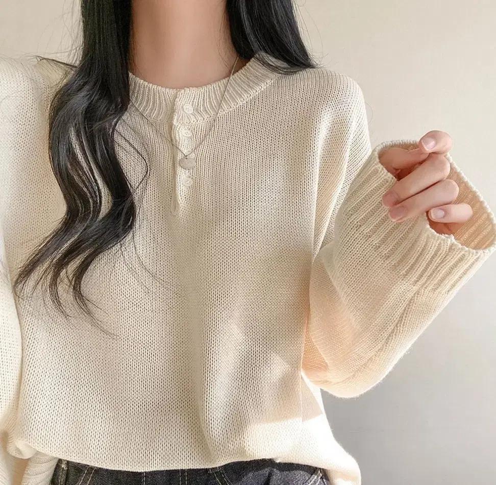 새상품) 데일리 꾸안꾸 루즈핏 여리여리 니트 일상룩 라운드 달트 캐주얼