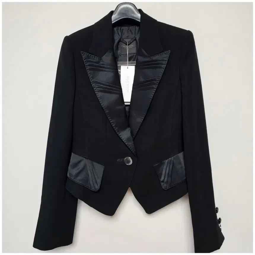 모조에스핀 블랙 새틴 포인트 자켓 55 여성