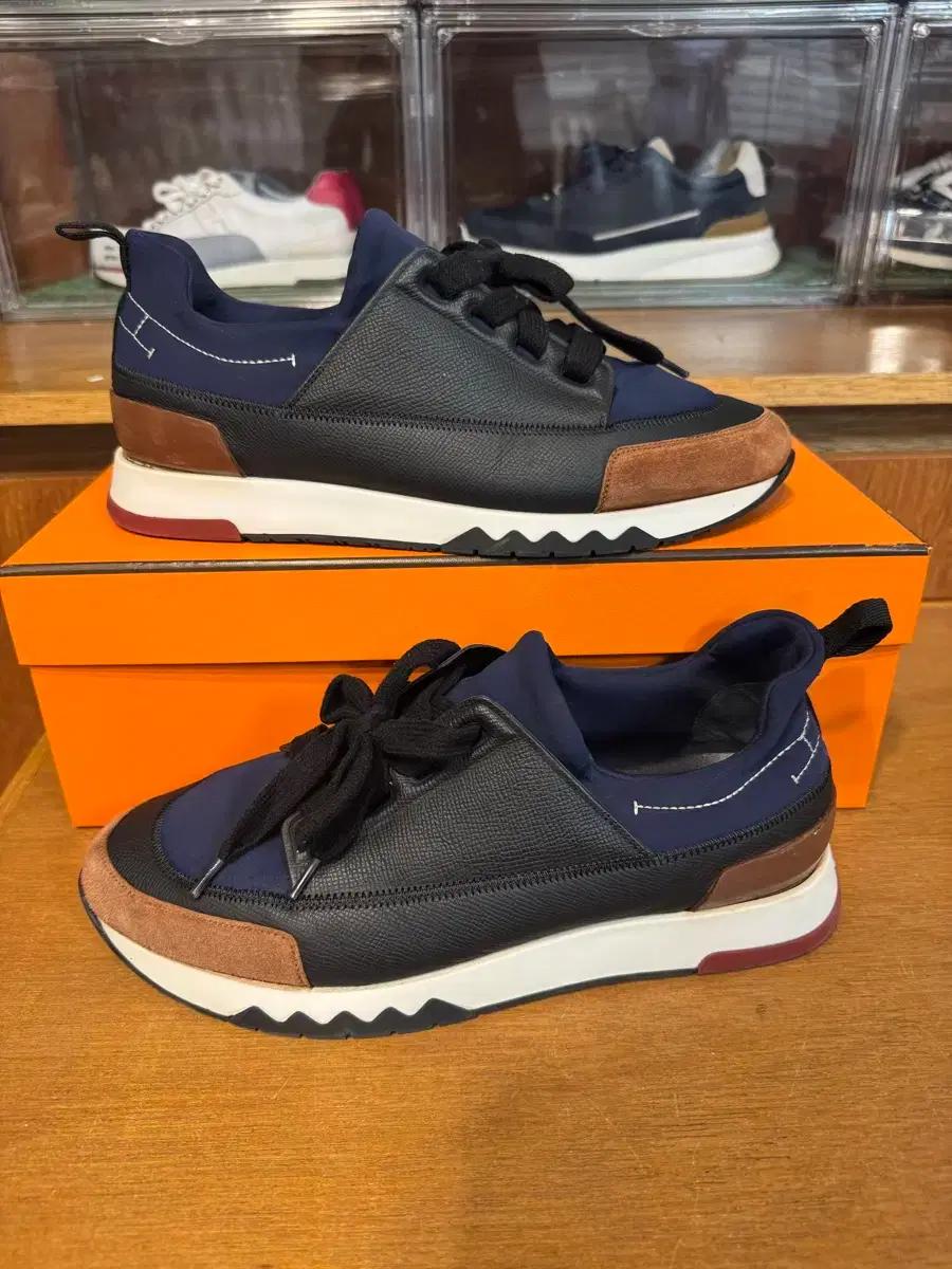 41/265)에르메스 트레일 스니커즈