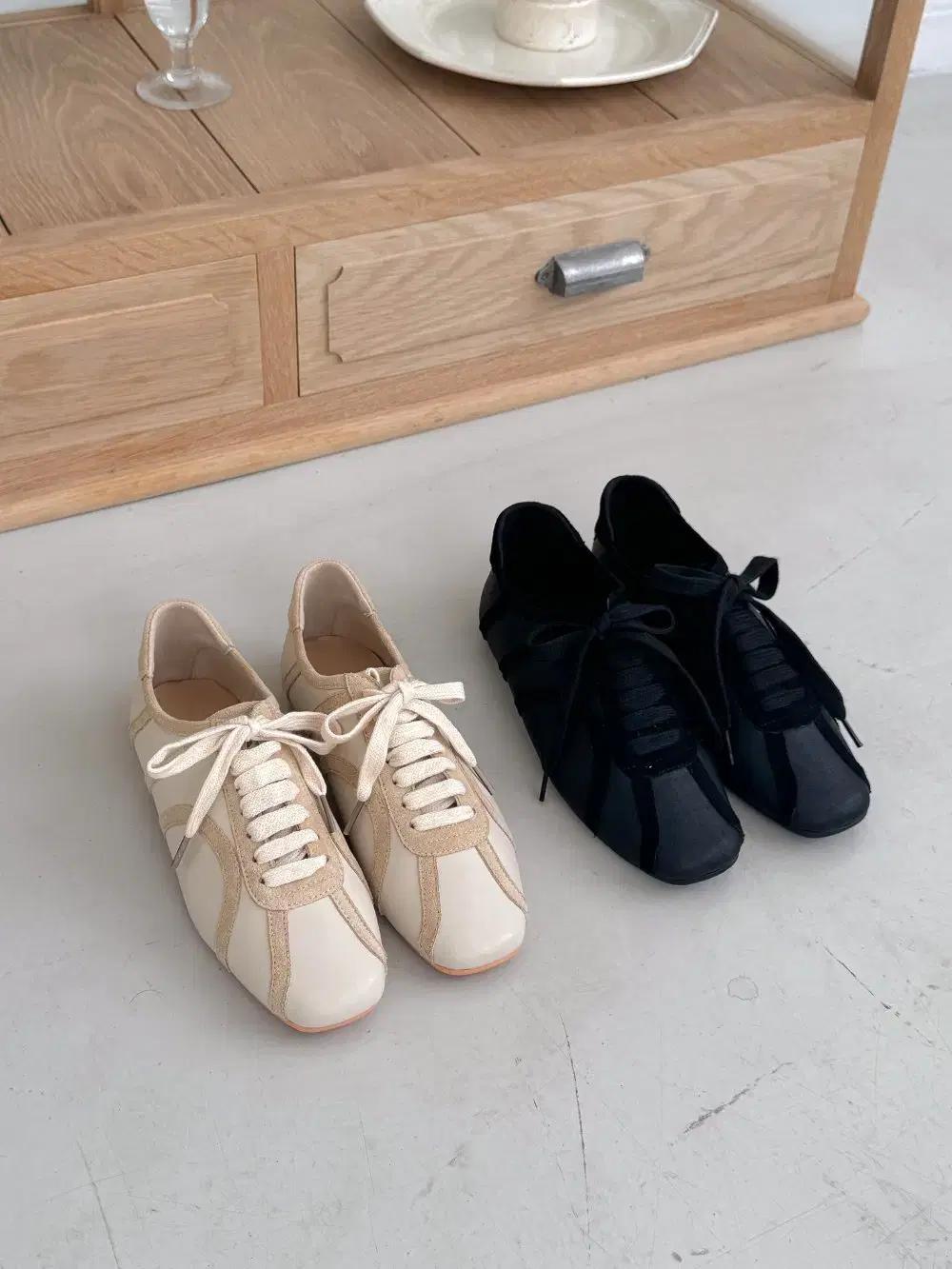 발이편한 데일리 스니커즈 로퍼 여성 슬립온 ( 사이즈 230-250)