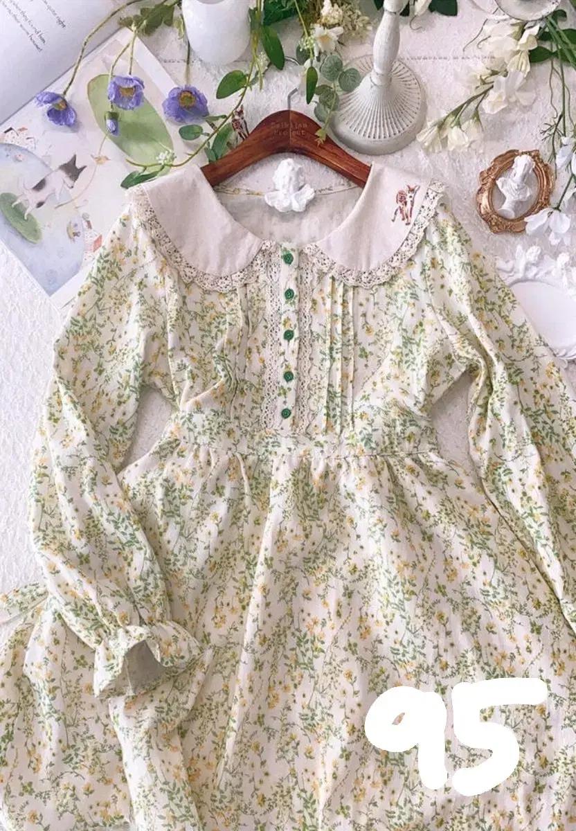 딸기쨈프로젝트 DEER.M 원피스 봄 핀턱 레이스 플라워 꽃무늬 빈티지