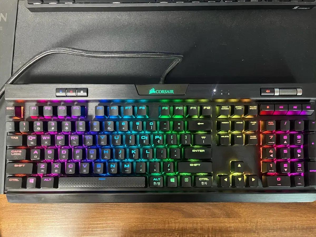 커세어 K70 RGB MK.2 저소음적축