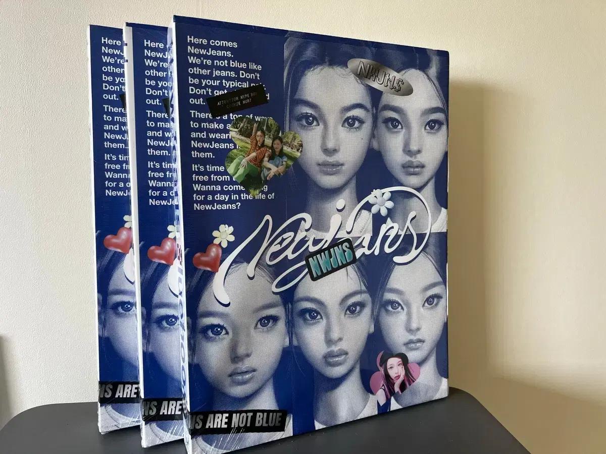 뉴진스 어텐션 블루북 단체 미개봉 새제품 앨범 팝니다 상태좋아요
