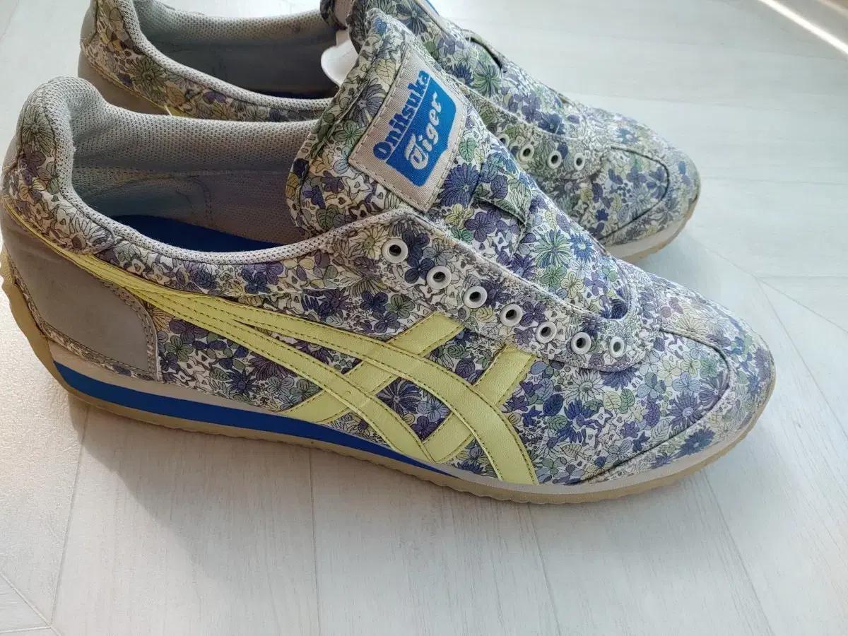 Onitsuka Tiger 오니츠카 타이거 플라워 (한정판) 250mm