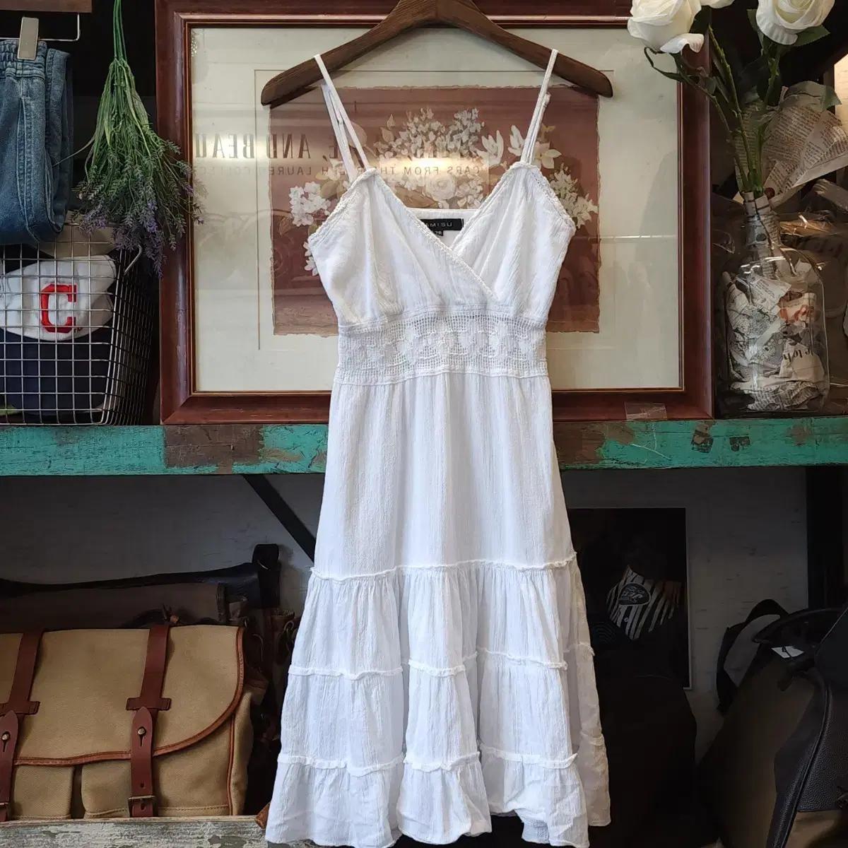 90s 유럽빈티지 로맨틱 화이트 레이스 디테일 티어드 미니 드레스 모리걸