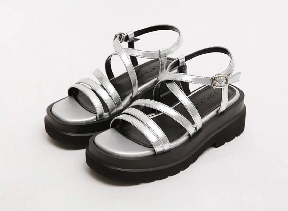 마크모크 여성 키높이 실버 샌들 235