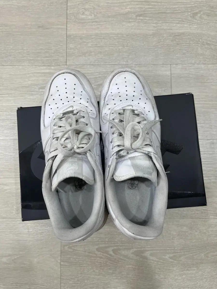 나이키 슈프림 에어포스 260