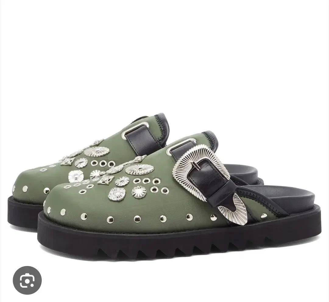 toga pulls  토가풀라 슬립온 스터드 슬리퍼 샌들 클로그 아일렛