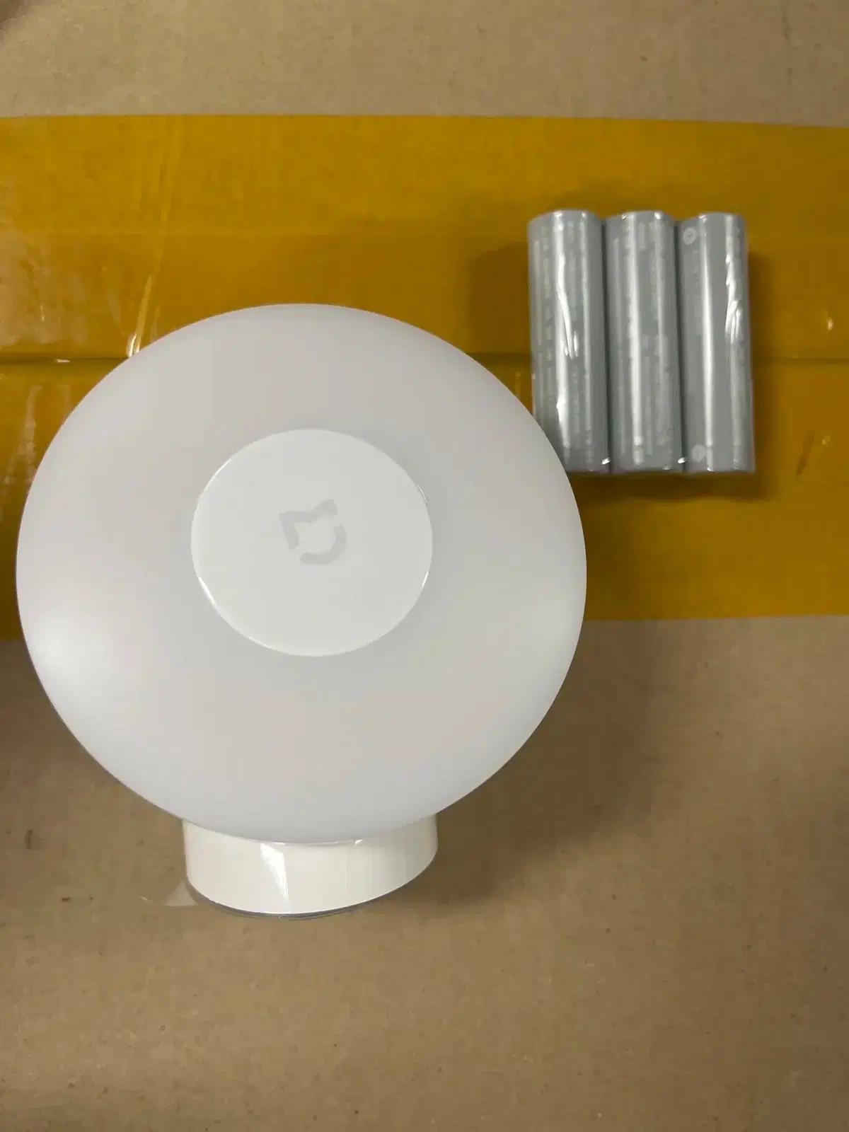 램프 샤우미 야간등 XIAOMI 램프 침대 옆 램프 360도 회전 가능