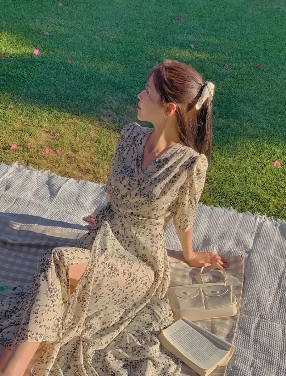 지그재그 평점 4.8 원피스 리리앤코 플렌디 플라워 랩스타일 롱 원피스