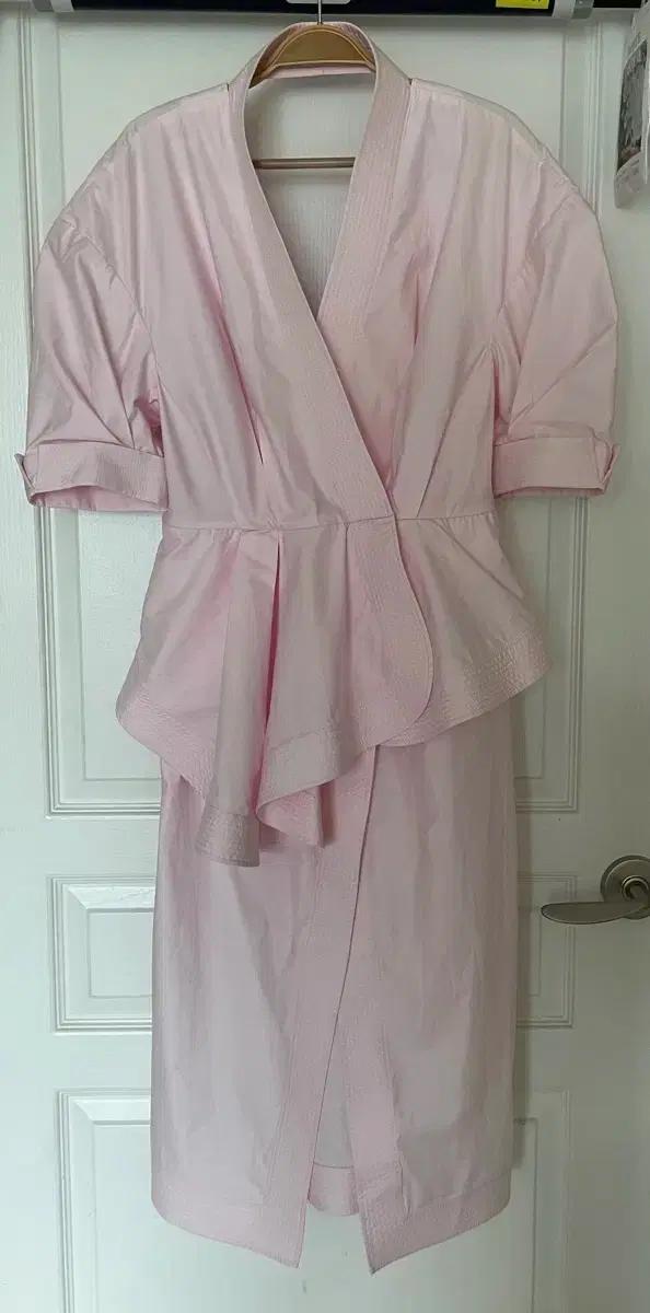 호주 명품 브랜드 ACLER 여성 원피스