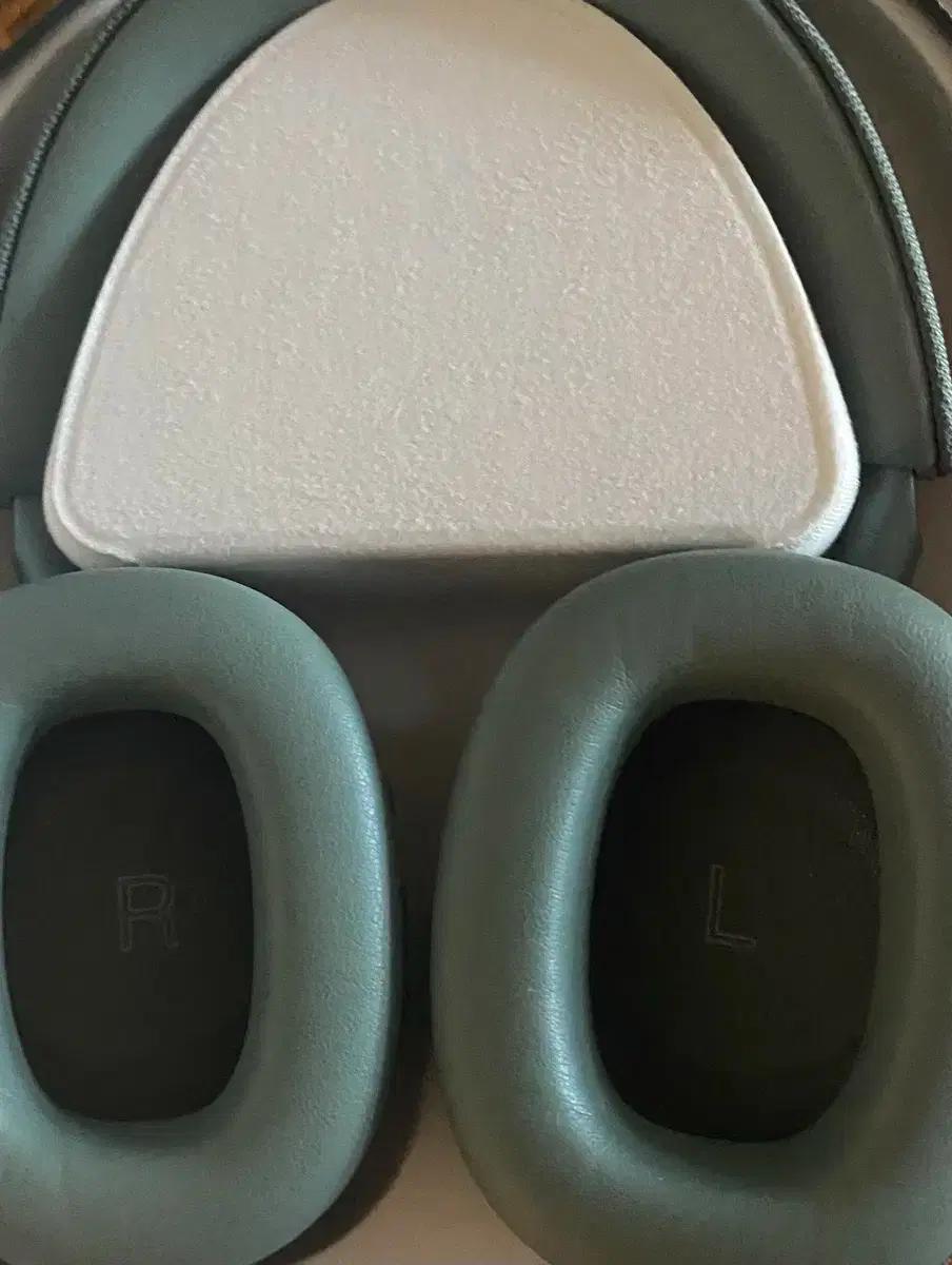 Bowers&Wilkins 헤드폰