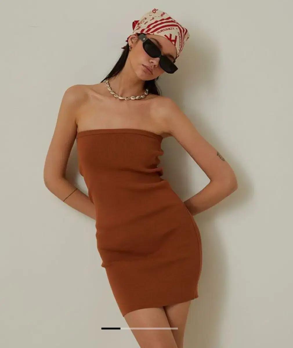 아우어솔티 Tube Top Mini Dress Brown