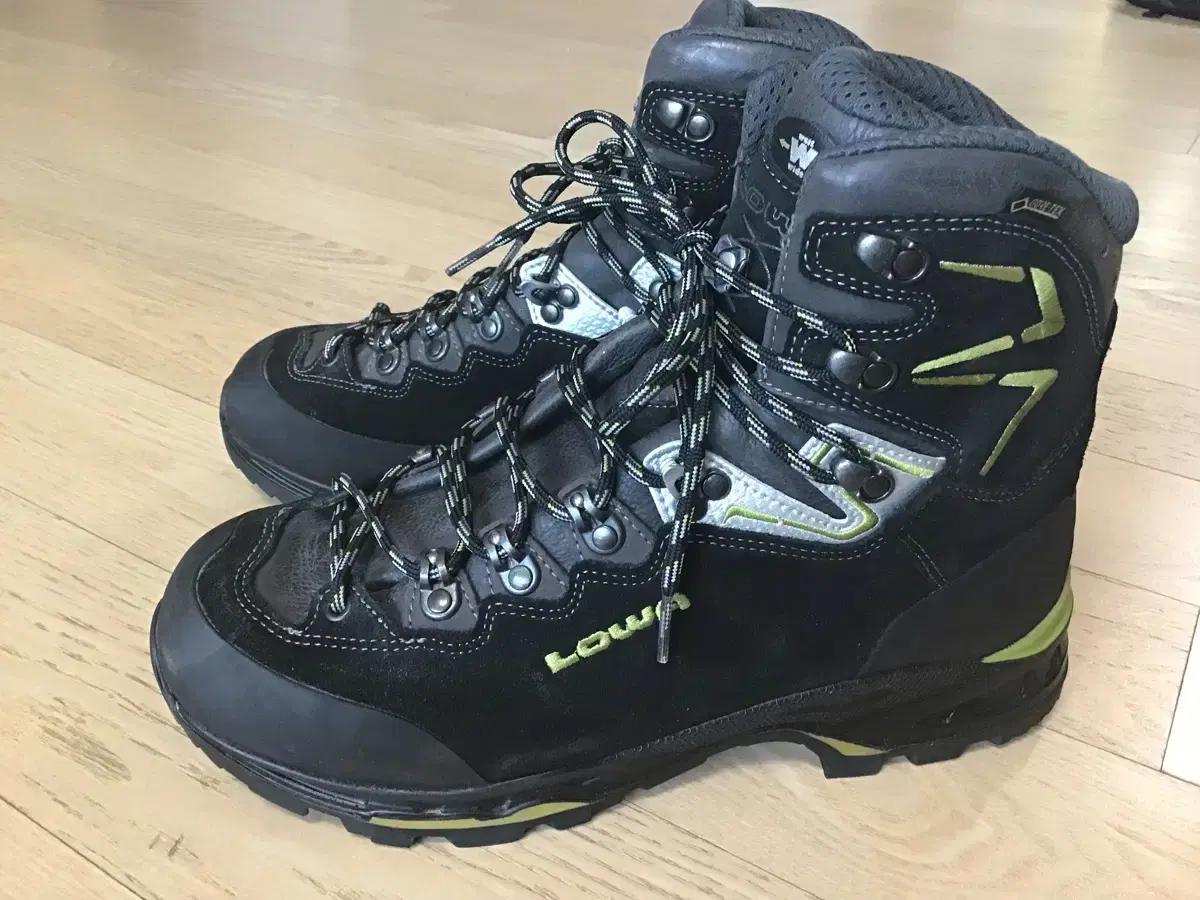 LOWA 로바 티캄2 GTX 269