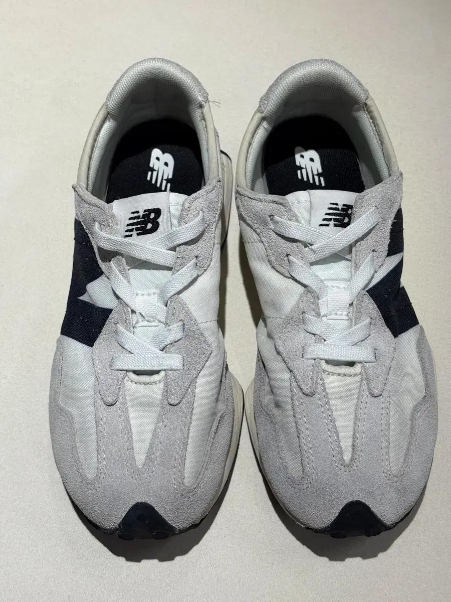 뉴발란스 327  키즈 220사이즈